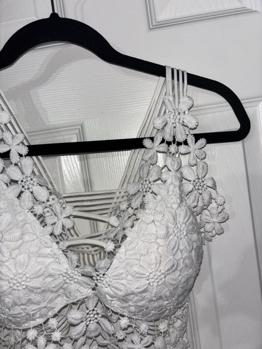 White Floral Crochet Bralette Tank Top - Women - Picture 7 of 8